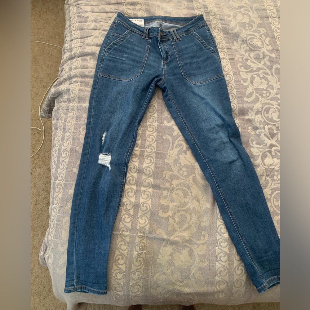 vanilla star jeans, size 28/7, skinny jeans. These are in perfect condition.